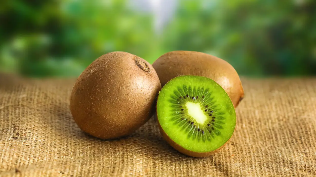 Kiwi: il rimedio naturale contro l’intestino pigro